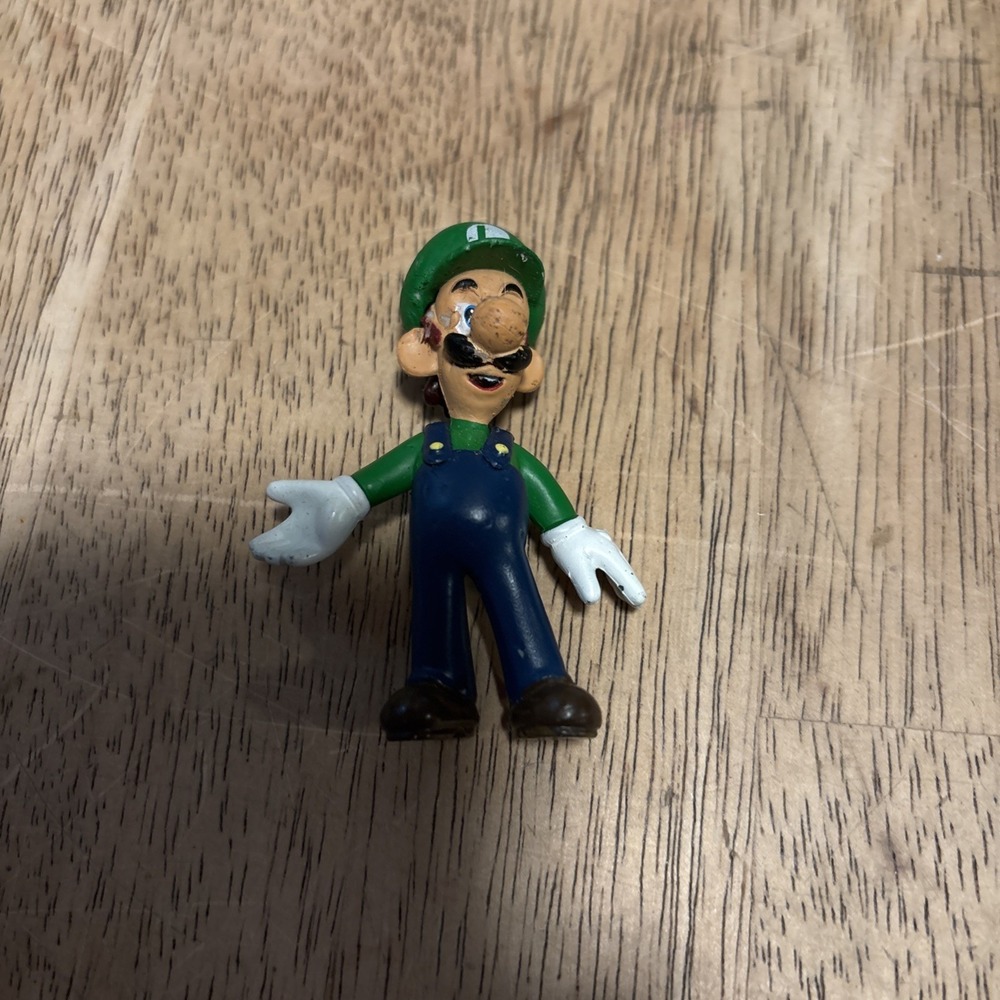 Vintage Mini Nintendo Mario Brothers PVC Figure Luigi 2.5"
